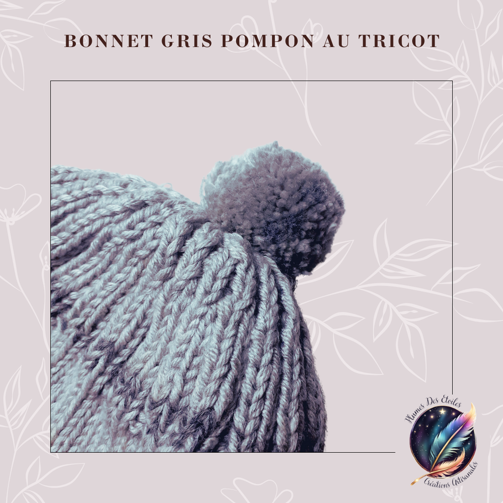 Bonnet Gris Pompon au Tricot 